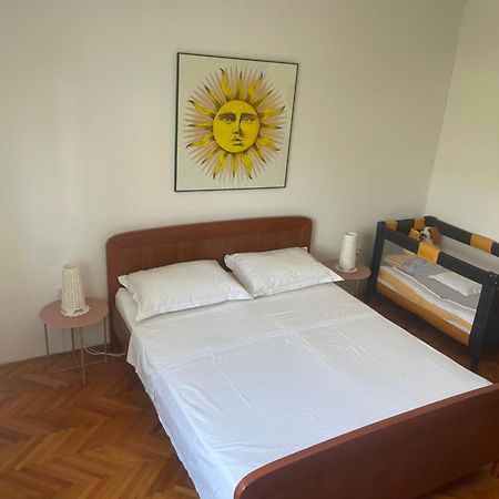 Ferienwohnung Haus Grace Kaštela Exterior foto