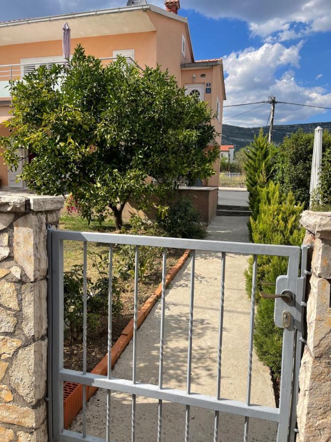 Ferienwohnung Haus Grace Kaštela Exterior foto