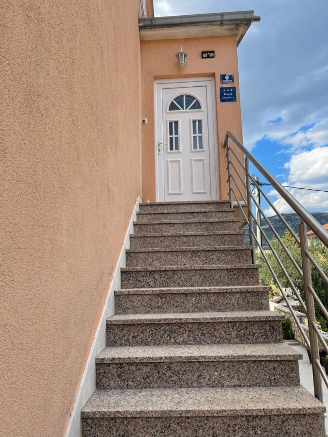 Ferienwohnung Haus Grace Kaštela Exterior foto
